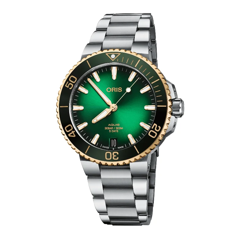 Aquis Date Calibre 400 (41.5mm)